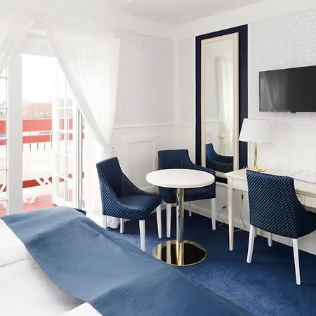 Kirstine Hotel