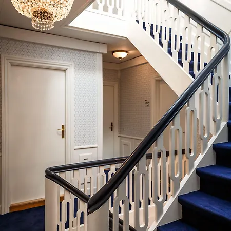 Kirstine Hotel 4*